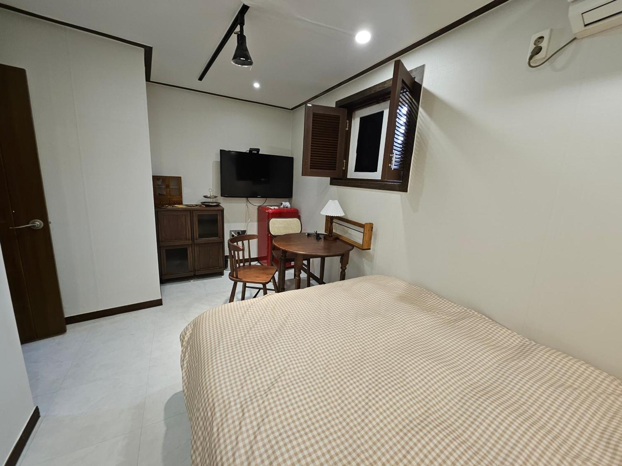 8 Hotel Szöul Kültér fotó